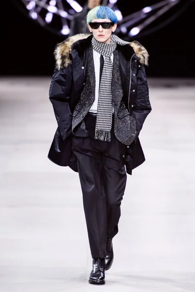 Look 53